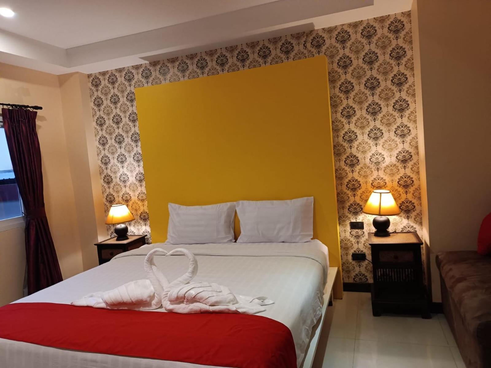 Aura Inn Rooms Pattaya Exterior foto